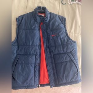 Vintage Nike navy puffer vest